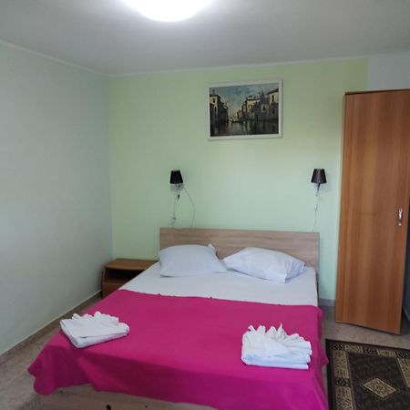 Vila Robert Schitu Exterior foto